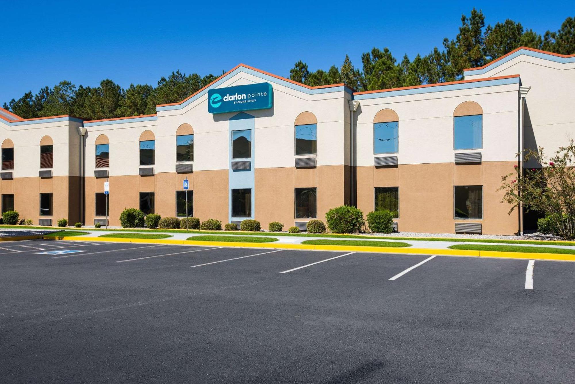 Clarion Pointe Hinesville Near Fort Stewart Exterior photo